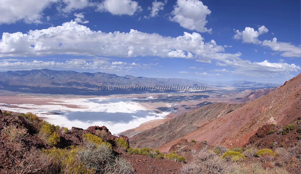10377_03_10_2011_death_valley_nationalpark_dantes_view_california_salt_lake_rock_formation_cloud_blue_sky_panoramic_landscape_photography_panorama_landschaft_27_7205x4174.jpg