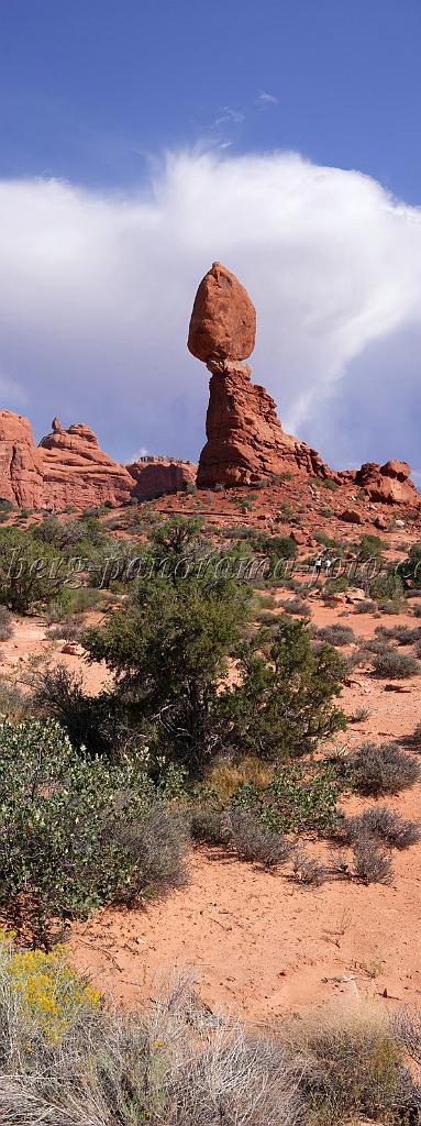 8028_03_10_2010_moab_arches_national_park_balanced_rock_utah_red_rock_formation_sand_desert_autum_fall_color_panoramic_landscape_photography_40_4164x11133.jpg