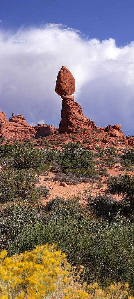 8033_03_10_2010_moab_arches_national_park_balanced_rock_utah_red_rock_formation_sand_desert_autum_fall_color_panoramic_landscape_photography_45_4034x8951.jpg