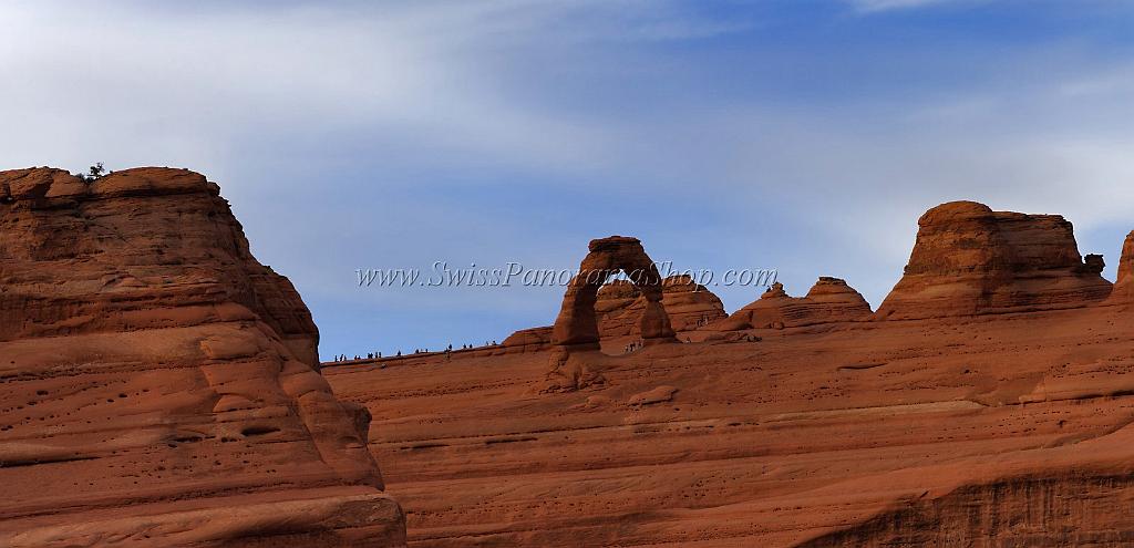 14056_10_10_2012_moab_arches_national_park_delicate_arch_red_rock_formation_sand_desert_autum_fall_color_panoramic_landscape_photography_93_11439x5523.jpg