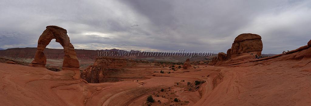 14118_11_10_2012_moab_arches_national_park_delicate_arch_trail_red_rock_formation_sand_desert_autum_fall_color_panoramic_landscape_photography_55_21333x7319.jpg