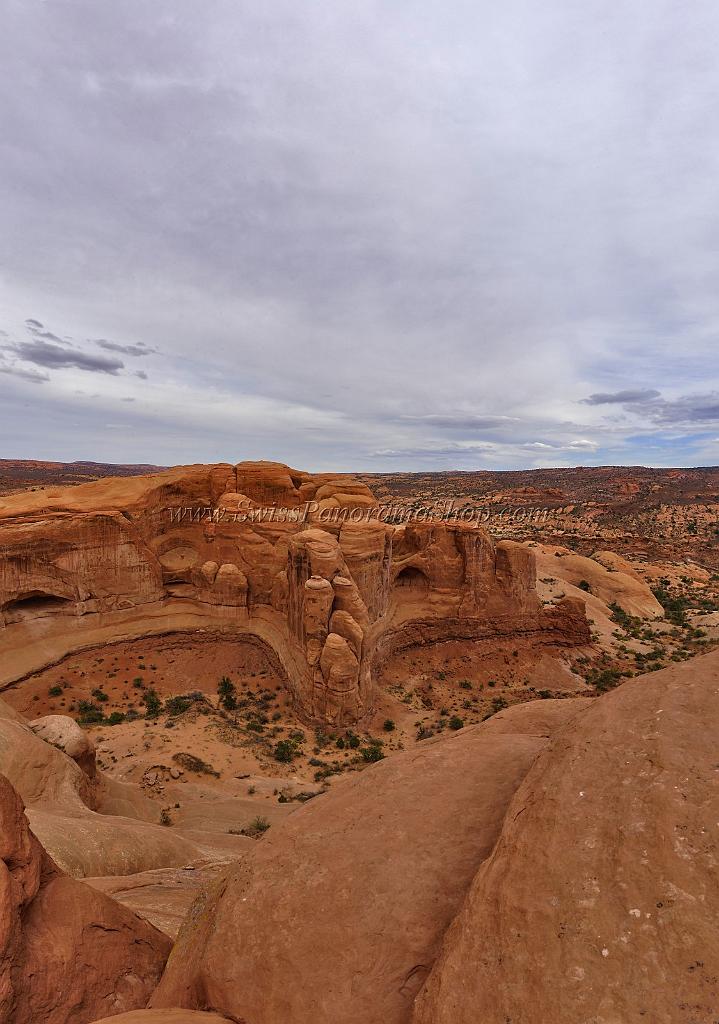 14127_11_10_2012_moab_arches_national_park_delicate_arch_trail_red_rock_formation_sand_desert_autum_fall_color_panoramic_landscape_photography_64_6993x9957.jpg