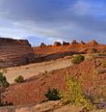 14062_10_10_2012_moab_arches_national_park_delicate_arch_red_rock_formation_sand_desert_autum_fall_color_panoramic_landscape_photography_99_7323x7727