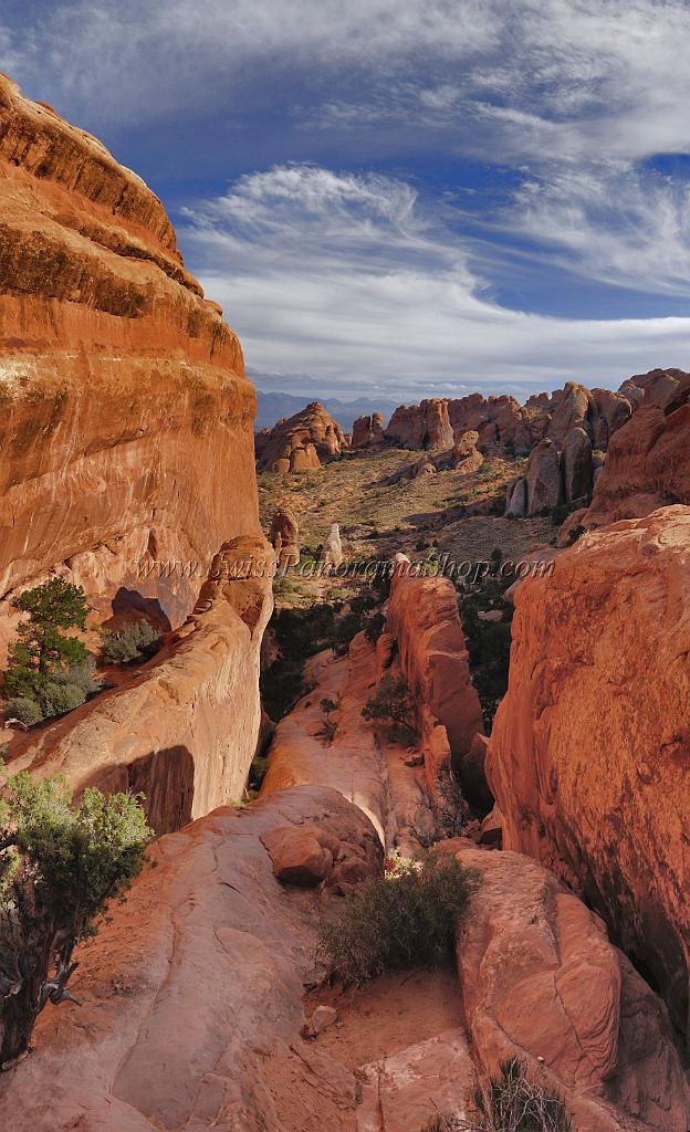 14045_10_10_2012_moab_arches_national_park_devils_garden_utah_red_rock_formation_sand_desert_autum_fall_color_panoramic_landscape_photography_83_6514x10694.jpg