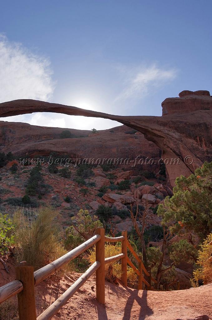 8081_03_10_2010_moab_arches_national_park_partition_arch_utah_red_rock_formation_sand_desert_autum_fall_color_panoramic_landscape_photography_65_4199x6324.jpg