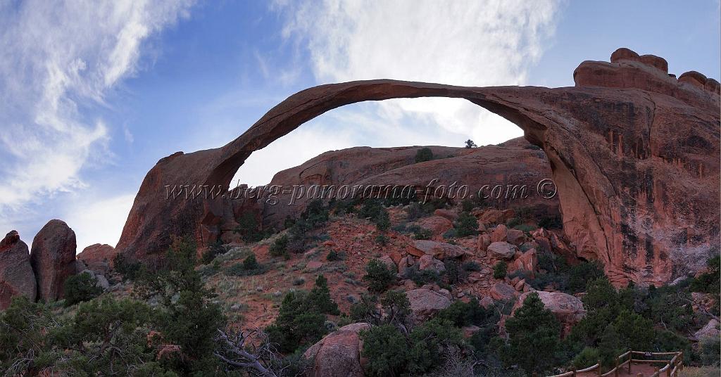 8083_03_10_2010_moab_arches_national_park_partition_arch_utah_red_rock_formation_sand_desert_autum_fall_color_panoramic_landscape_photography_67_9058x4745.jpg