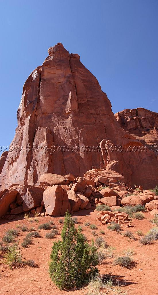 8122_03_10_2010_moab_arches_national_park_utah_red_rock_formation_sand_desert_autum_fall_color_panoramic_landscape_photography_6_4301x7998.jpg