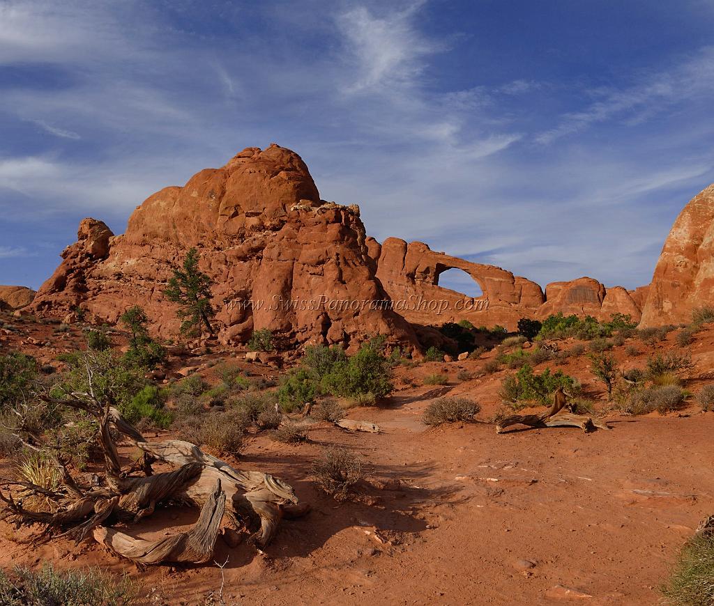 14055_10_10_2012_moab_arches_national_park_skyline_arch_red_rock_formation_sand_desert_autum_fall_color_panoramic_landscape_photography_92_7047x5992.jpg