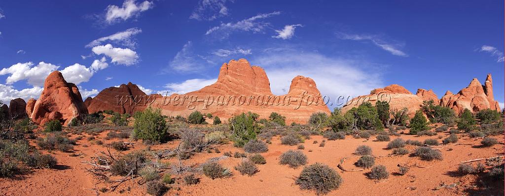 8199_04_10_2010_moab_arches_national_park_skyline_arch_utah_red_rock_formation_sand_desert_autum_fall_color_panoramic_landscape_photography_90_11090x4319.jpg