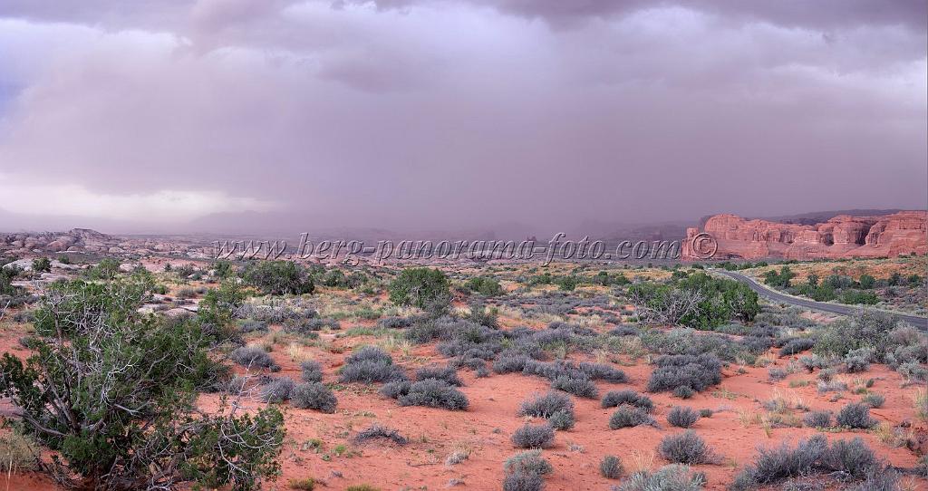 8217_04_10_2010_moab_arches_national_park_thunderstorm_lightning_utah_red_rock_formation_sand_desert_autum_fall_color_panoramic_landscape_photography_107_8895x4712.jpg
