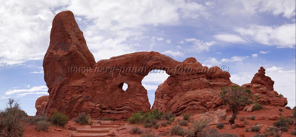 8233_04_10_2010_moab_arches_national_park_turret_arch_utah_red_rock_formation_sand_desert_autum_fall_color_panoramic_landscape_photography_27_9081x4226.jpg