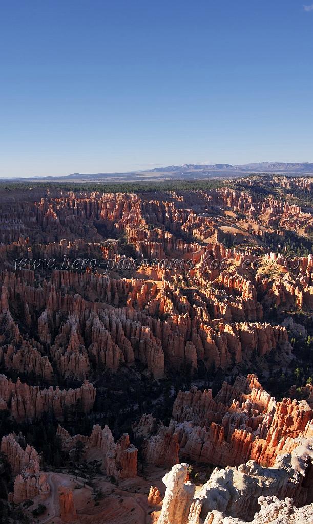 8789_10_10_2010_bryce_canyon_national_park_utah_bryce_point_rim_trail_red_rock_scenic_outlook_sky_cloud_panoramic_landscape_photography_panorama_landschaft_51_4285x7179.jpg