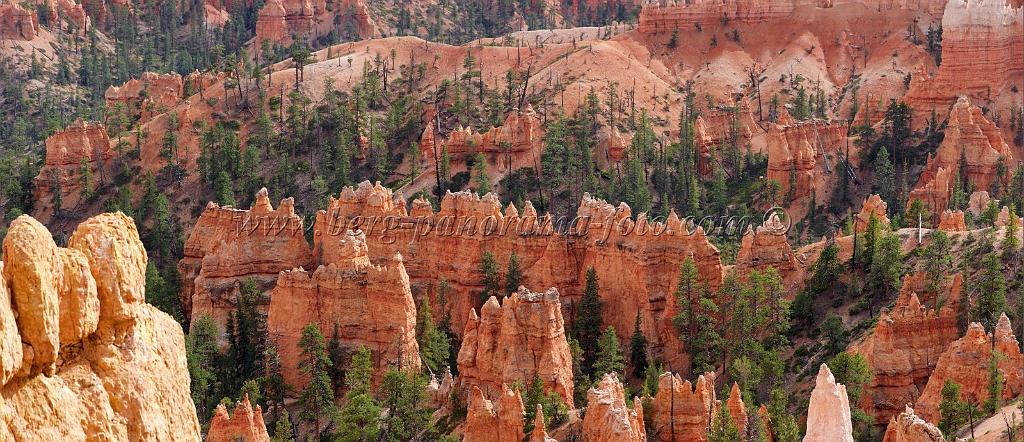 8693_09_10_2010_bryce_canyon_national_park_utah_sunrise_point_navajo_loop_trail_red_rock_scenic_outlook_sky_cloud_panoramic_landscape_photography_panorama_landschaft_90_9626x4161.jpg