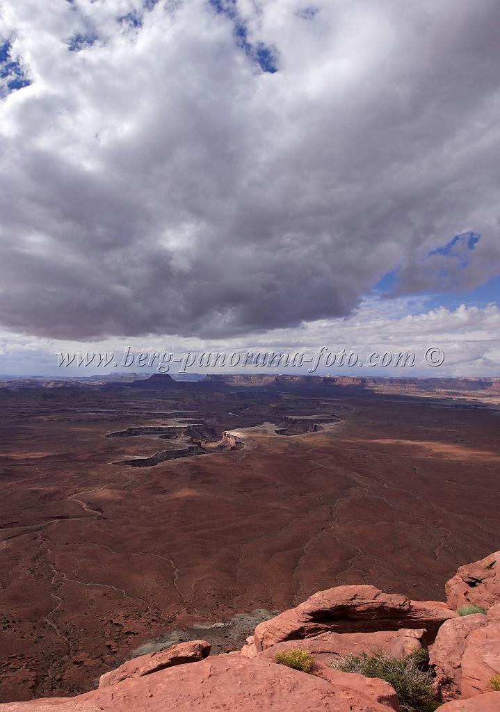 8237_05_10_2010_moab_canyonlands_national_park_grand_river_overlook_utah_canyon_grand_viewpoint_red_rock_formation_panoramic_landscape_photography_40_4625x6586.jpg