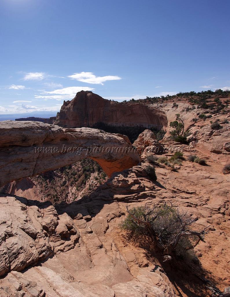 8273_05_10_2010_moab_canyonlands_national_park_islands_in_the_sky_utah_canyon_grand_viewpoint_red_rock_formation_panoramic_landscape_photography_26_4643x5979.jpg