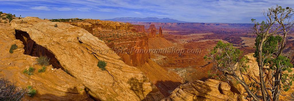 13941_09_10_2012_moab_canyonlands_national_park_mesa_arch_islands_in_the_sky_utah_canyon_grand_viewpoint_red_rock_formation_panoramic_landscape_photography_panorama_36_21233x7299.jpg