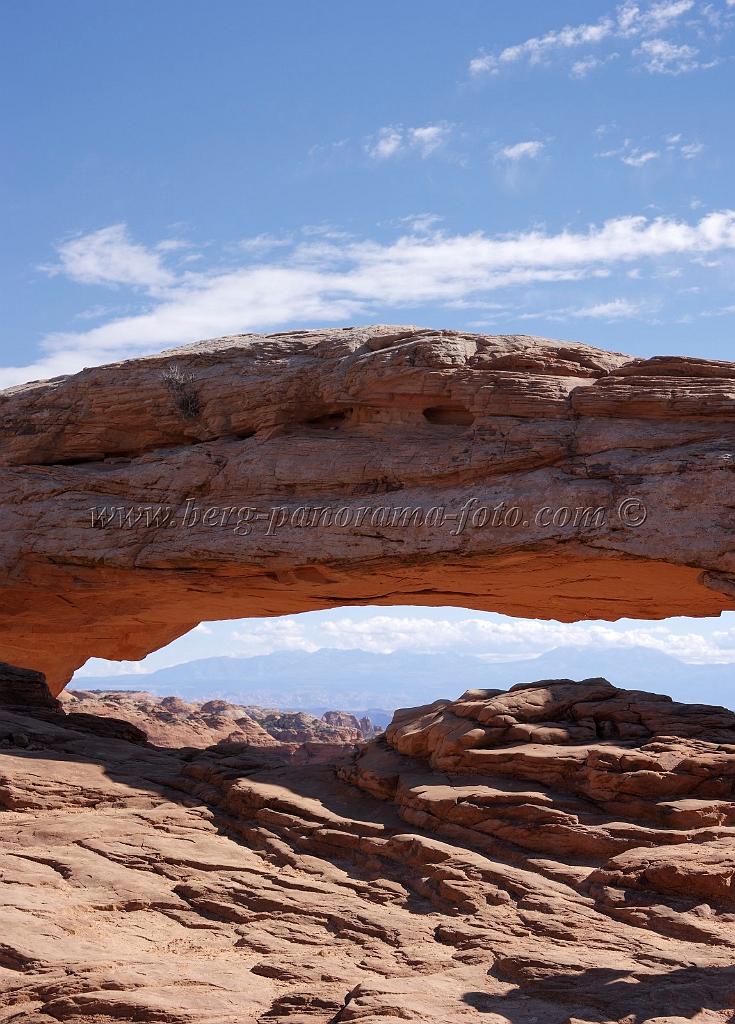 8281_05_10_2010_moab_canyonlands_national_park_mesa_arch_islands_in_the_sky_utah_canyon_grand_viewpoint_red_rock_formation_panoramic_landscape_photography_21_4216x5871.jpg