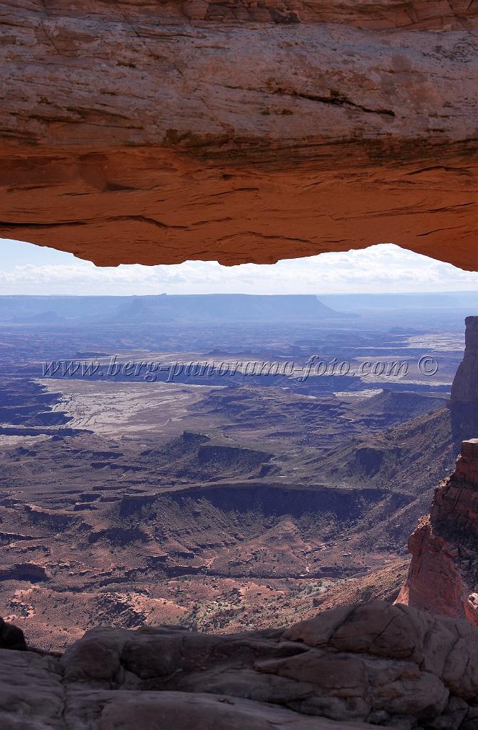 8282_05_10_2010_moab_canyonlands_national_park_mesa_arch_islands_in_the_sky_utah_canyon_grand_viewpoint_red_rock_formation_panoramic_landscape_photography_22_4344x6627.jpg