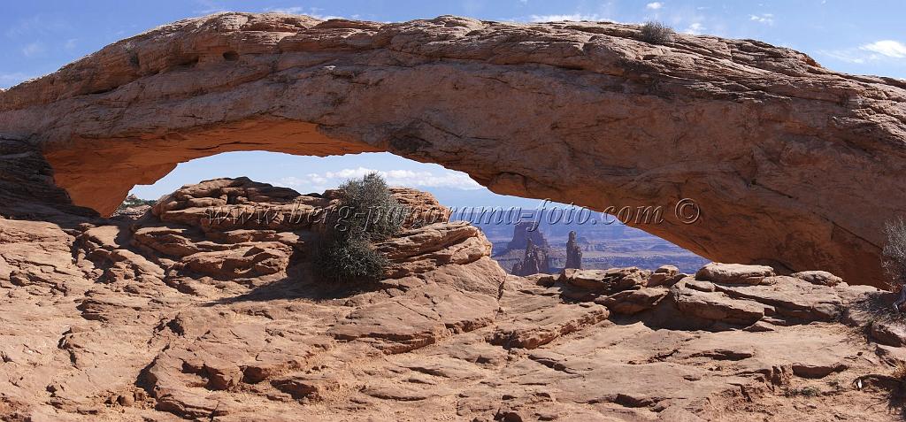 8286_05_10_2010_moab_canyonlands_national_park_mesa_arch_islands_in_the_sky_utah_canyon_grand_viewpoint_red_rock_formation_panoramic_landscape_photography_30_9063x4225.jpg