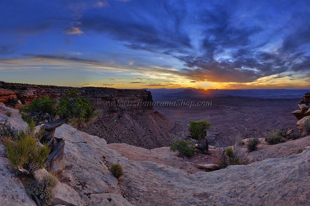 13956_09_10_2012_moab_canyonlands_national_park_sunset_overlook_grand_viewpoint_utah_canyon_red_rock_formation_panoramic_landscape_photography_foto_panorama_51_12540x8325.jpg