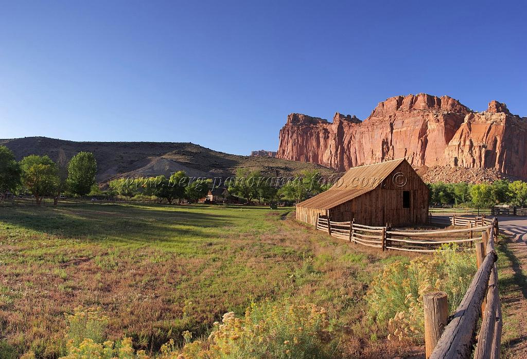 9024_12_10_2010_fruita_capitol_reef_national_park_utah_landscape_barn_farm_ranch_color_outlook_viewpoint_panoramic_photography_panorama_landscape_landschaft_74_6198x4226.jpg