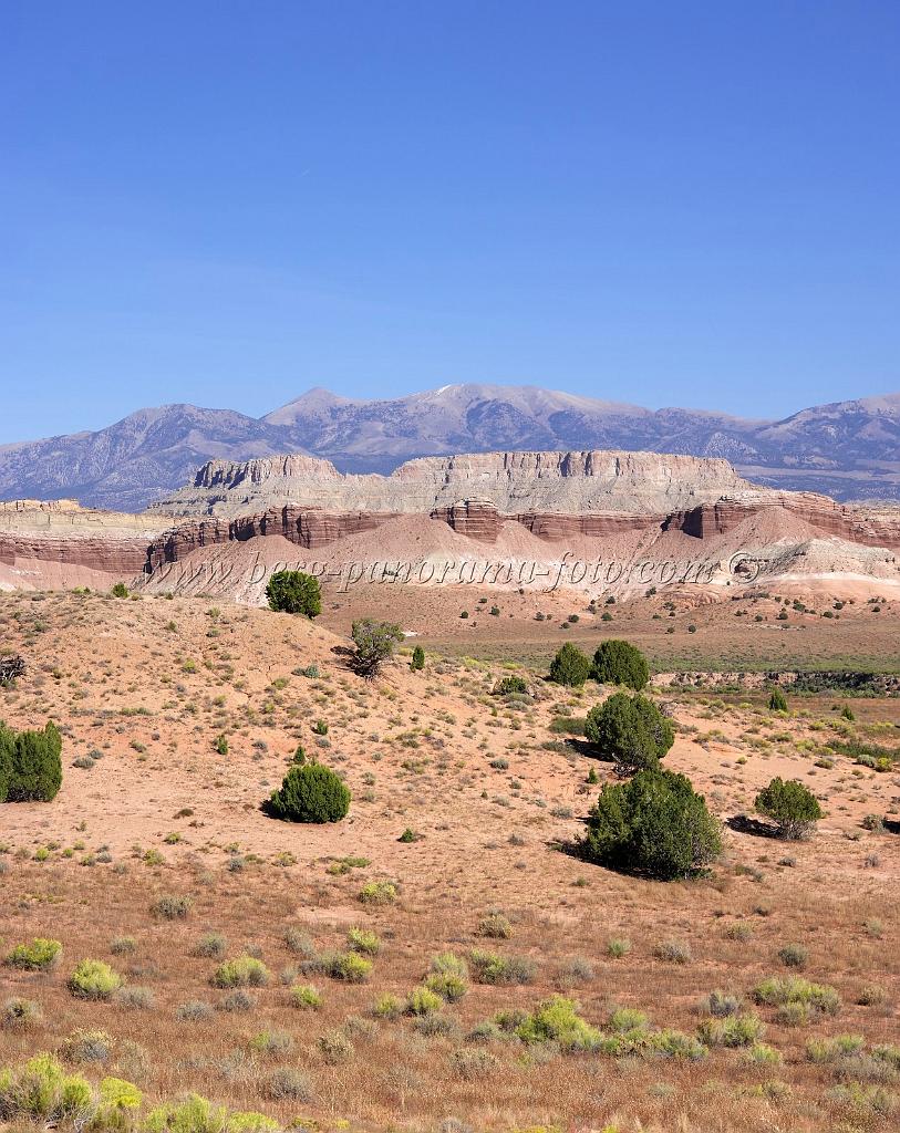 9126_13_10_2010_fruita_capitol_reef_national_park_utah_landscape_scenic_drive_color_outlook_viewpoint_panoramic_photography_panorama_landscape_landschaft_53_4266x5367.jpg