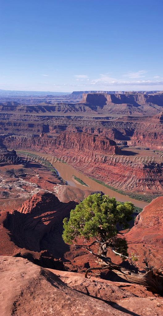 8306_05_10_2010_moab_dead_horse_point_state_park_utah_canyon_red_rock_formation_sand_desert_autum_fall_color_panoramic_landscape_photography_8_4233x8200.jpg