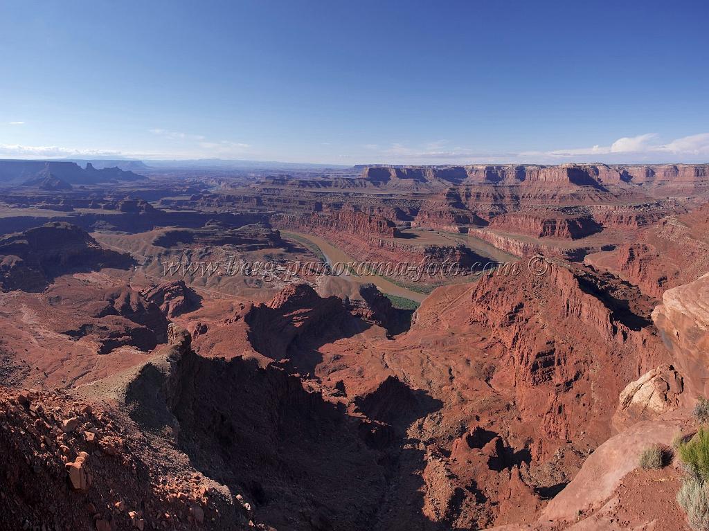 8308_05_10_2010_moab_dead_horse_point_state_park_utah_canyon_red_rock_formation_sand_desert_autum_fall_color_panoramic_landscape_photography_10_7715x5784.jpg