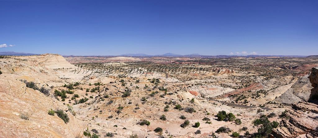 9012_12_10_2010_escalante_utah_colorful_landscape_red_rock_color_outlook_viewpoint_panoramic_photography_photo_panorama_landscape_landschaft_44_11275x4889