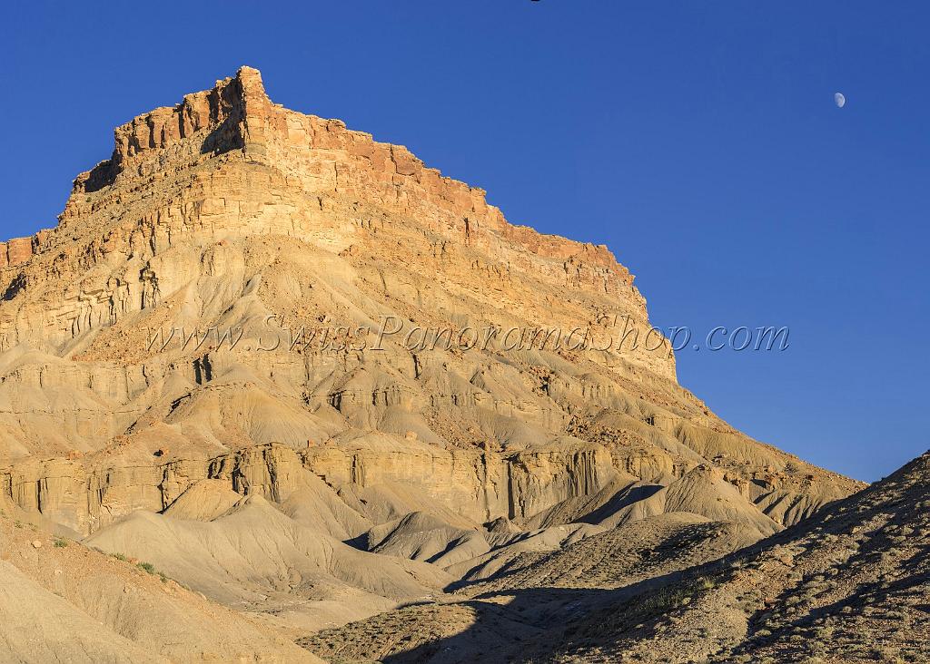 16540_03_10_2014_green_river_utah_overlook_sunset_autumn_red_rock_blue_sky_fall_color_colorful_tree_mountain_forest_panoramic_landscape_photography_landschaft_39_11075x7917.jpg