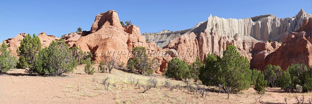 9060_12_10_2010_kodachrome_basin_state_park_utah_colorful_landscape_red_rock_color_outlook_viewpoint_panoramic_photography_photo_panorama_landscape_landschaft_14_12239x4107.jpg