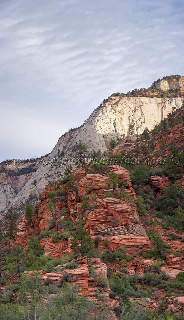 8411_07_10_2010_mount_carmel_zion_national_park_utah_red_rock_formation_valley_scenic_outlook_sky_cloud_panoramic_landscape_photography_panorama_landschaft_11_4129x7189.jpg