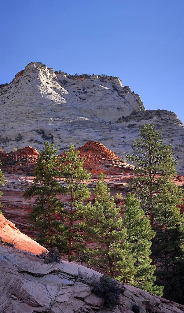 8518_08_10_2010_mount_carmel_zion_national_park_utah_red_rock_formation_valley_scenic_outlook_sky_cloud_panoramic_landscape_photography_panorama_landschaft_17_4080x6944.jpg