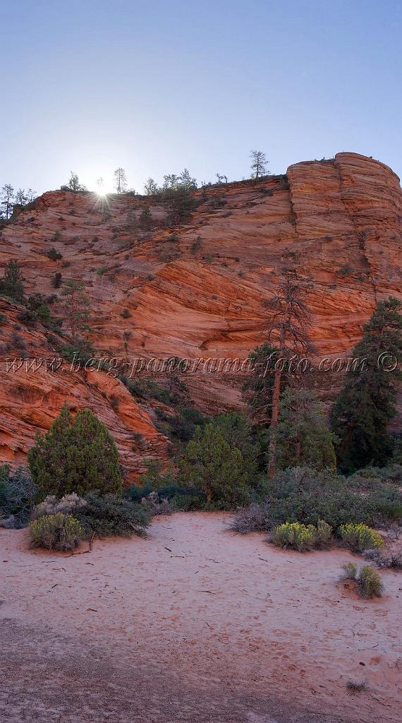 8536_08_10_2010_mount_carmel_zion_national_park_utah_red_rock_formation_valley_scenic_outlook_sky_cloud_panoramic_landscape_photography_panorama_landschaft_35_4166x7480.jpg