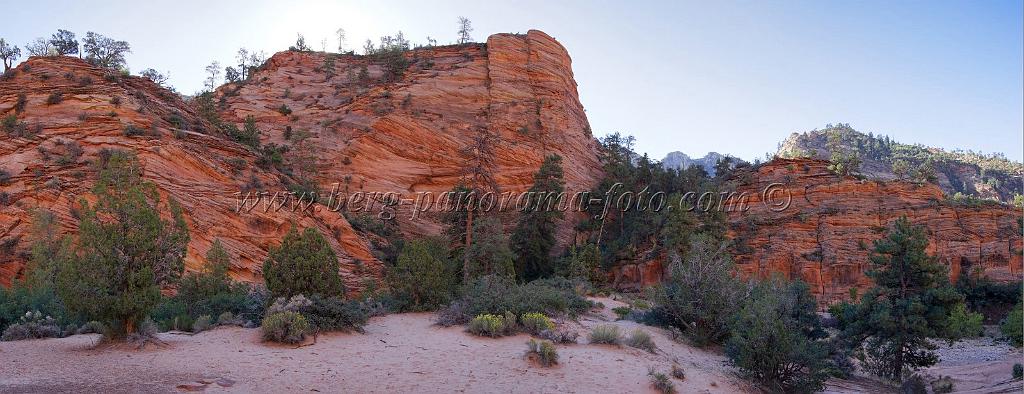 8537_08_10_2010_mount_carmel_zion_national_park_utah_red_rock_formation_valley_scenic_outlook_sky_cloud_panoramic_landscape_photography_panorama_landschaft_36_10593x4072.jpg