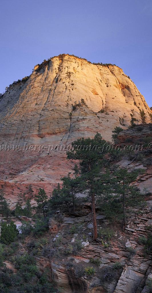 8570_08_10_2010_mount_carmel_zion_national_park_utah_red_rock_formation_valley_scenic_outlook_sky_cloud_panoramic_landscape_photography_panorama_landschaft_146_4165x8013.jpg