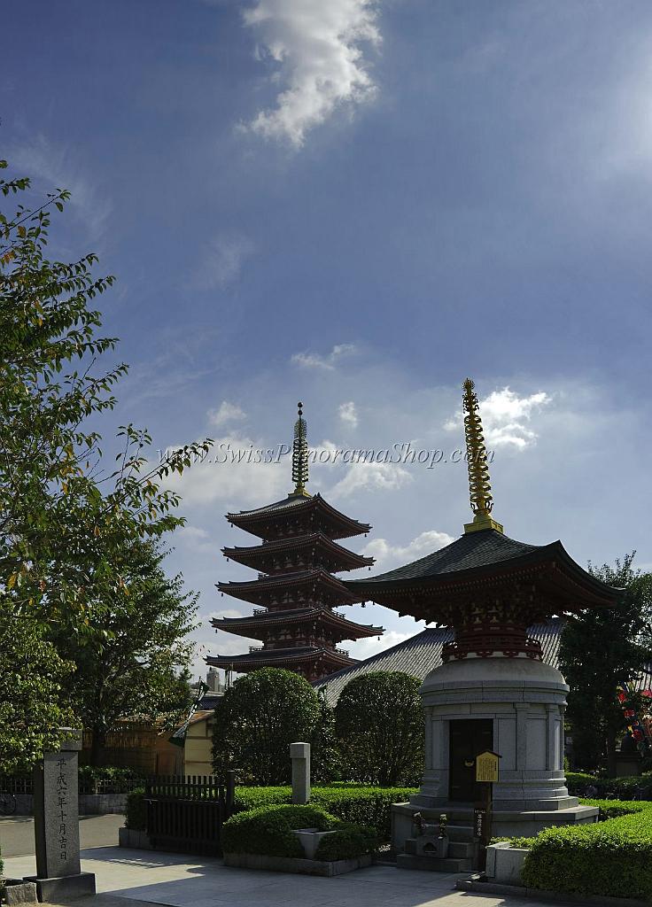 3434_20-10-2008-asakusa-sensoji-temple-hozomon-central-tokyo-japan-20_4018x5589.jpg